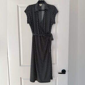 Chic Black and White Geometric Midi Dress